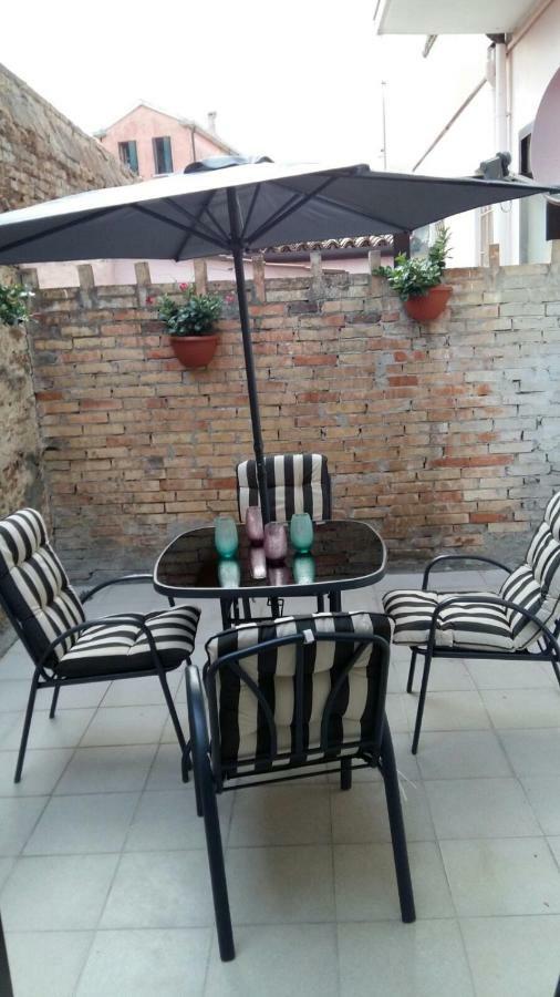 Casa Dei Nonni Lägenhet Murano Exteriör bild